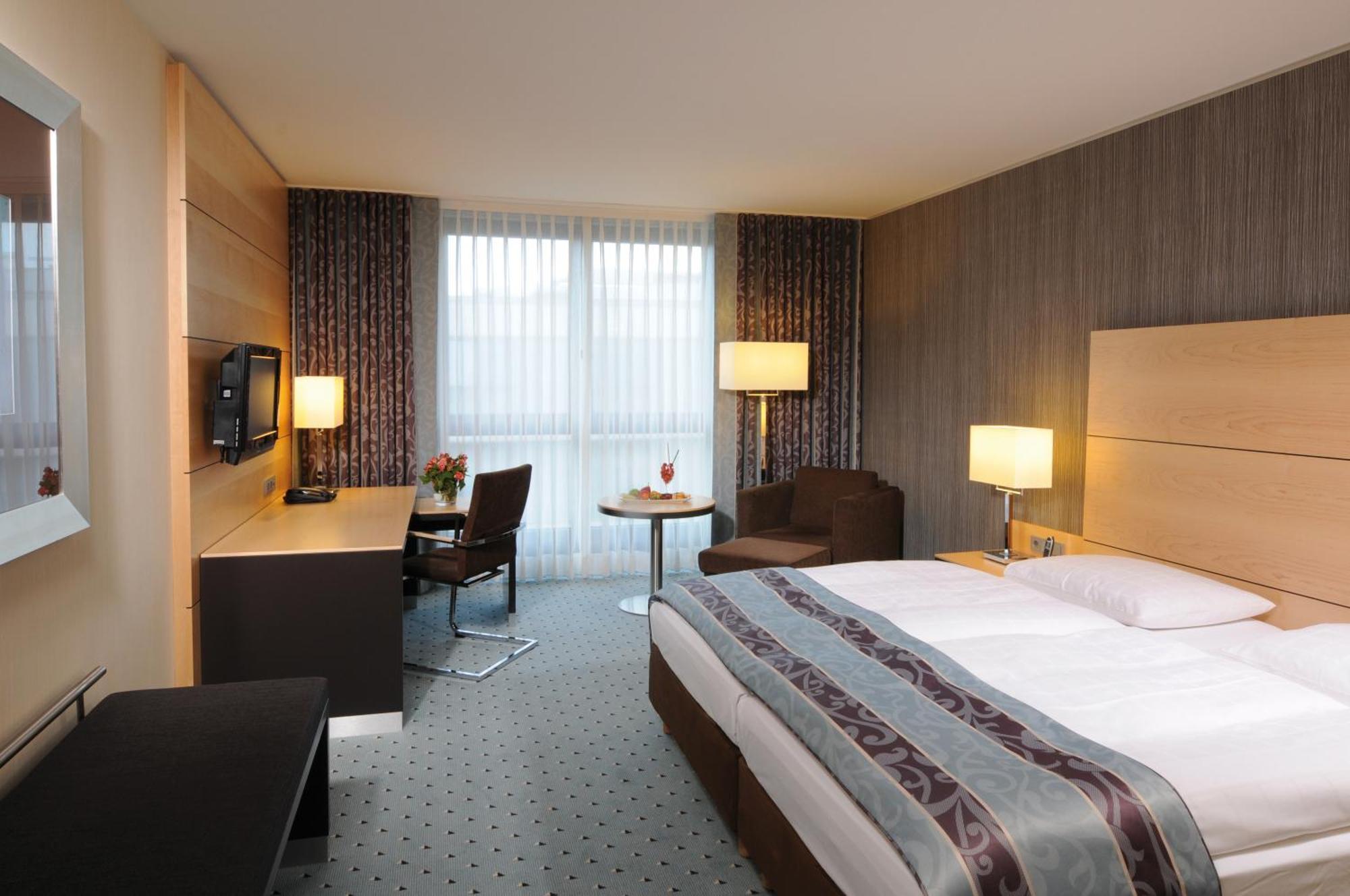 Classic Double Room,553223985:JPEG